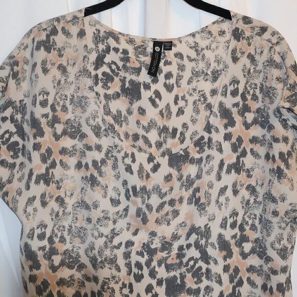Cotton On Blouse Acid Wash Color Size Medium Dolman Short sleeve - Picture 5 of 10